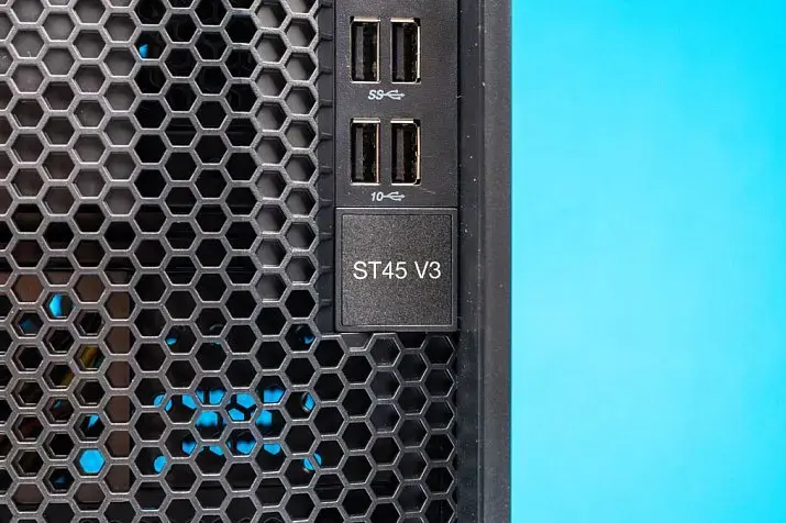 Обзор сервера Lenovo ThinkSystem ST45 V3 на базе AMD EPYC 4000