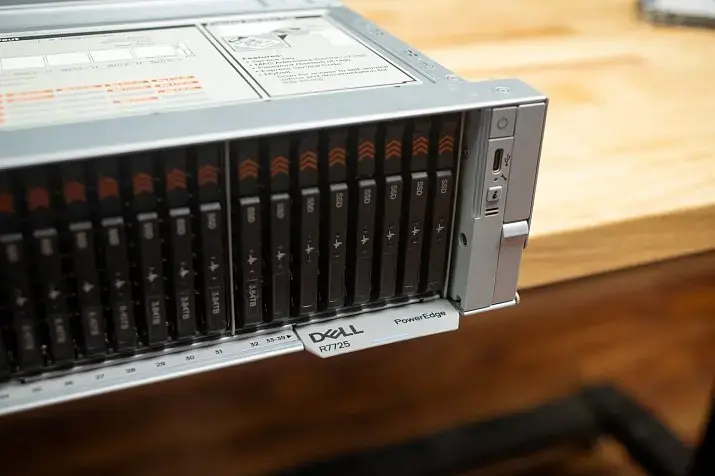 Обзор сервера Dell PowerEdge R7725 - универсальная мощь