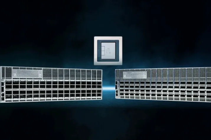 Cisco продемонстрировала маршрутизатор Cisco 8223 с пропускной способностью 51,2 Тбит/с